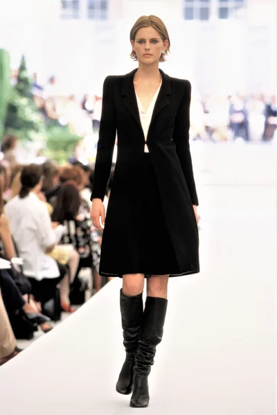 Look 12
